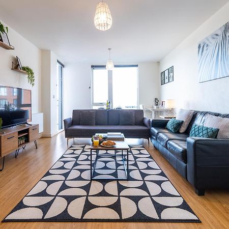 Stylish City Centre Apartment - Home From Home With Fully-Equipped Kitchen, Smart Tv, Netflix, Superfast Wifi, Free Parking, Self Check-In - By Brightleap Apartments Milton Keynes Exteriér fotografie