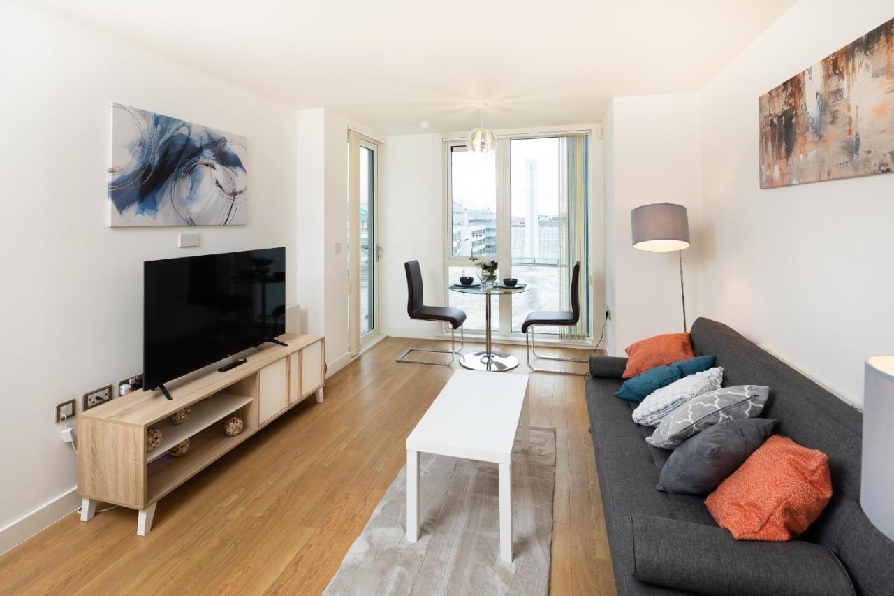 Stylish City Centre Apartment - Home From Home With Fully-Equipped Kitchen, Smart Tv, Netflix, Superfast Wifi, Free Parking, Self Check-In - By Brightleap Apartments Milton Keynes Exteriér fotografie