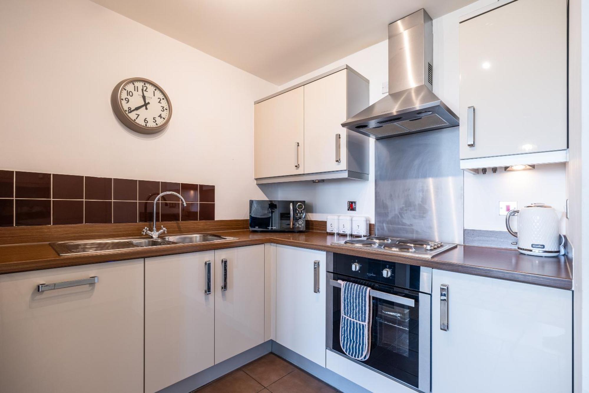 Stylish City Centre Apartment - Home From Home With Fully-Equipped Kitchen, Smart Tv, Netflix, Superfast Wifi, Free Parking, Self Check-In - By Brightleap Apartments Milton Keynes Exteriér fotografie