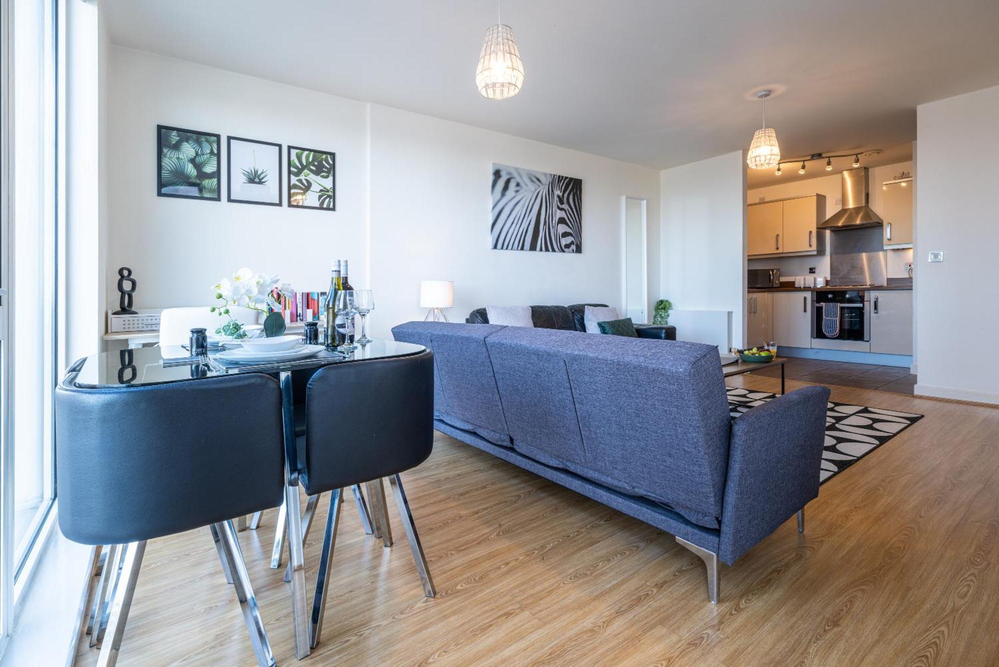 Stylish City Centre Apartment - Home From Home With Fully-Equipped Kitchen, Smart Tv, Netflix, Superfast Wifi, Free Parking, Self Check-In - By Brightleap Apartments Milton Keynes Exteriér fotografie