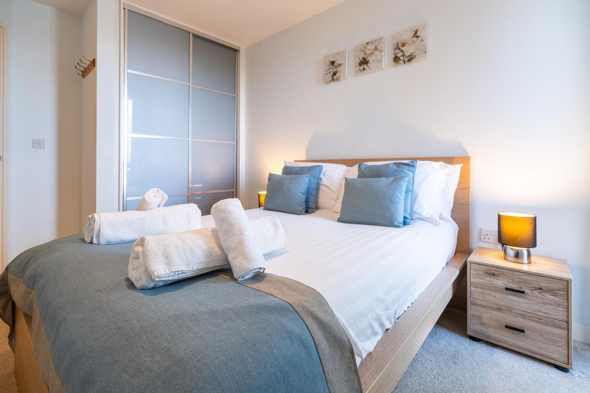 Stylish City Centre Apartment - Home From Home With Fully-Equipped Kitchen, Smart Tv, Netflix, Superfast Wifi, Free Parking, Self Check-In - By Brightleap Apartments Milton Keynes Exteriér fotografie